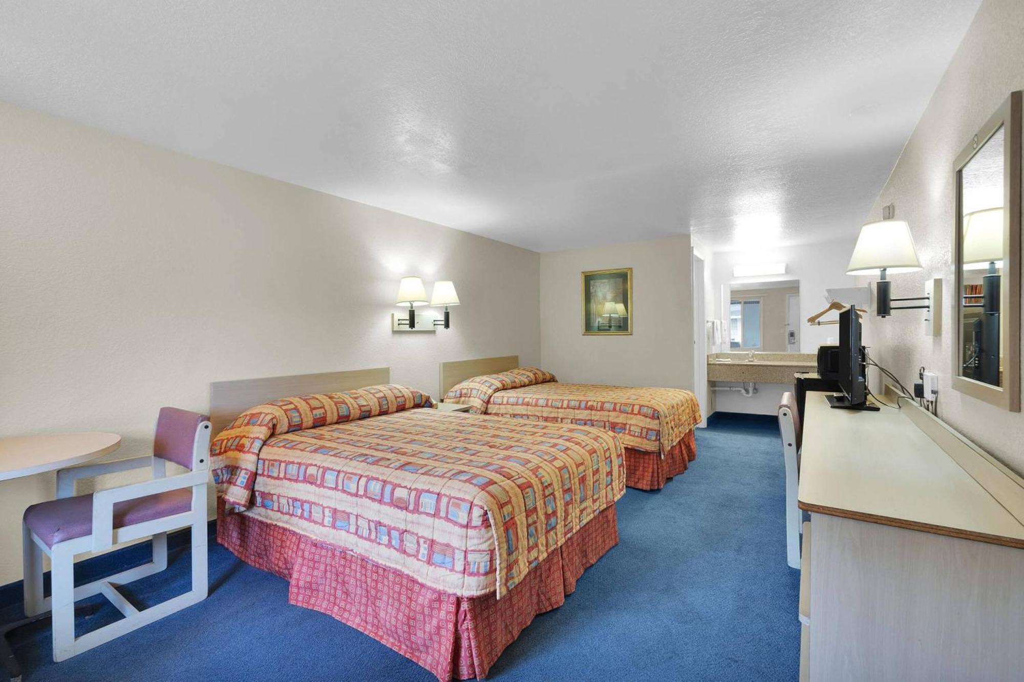 Knights Inn Jacksonville At Dix Ellis Trail Esterno foto